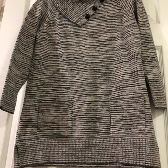 Sweater - Picture 10 of 10